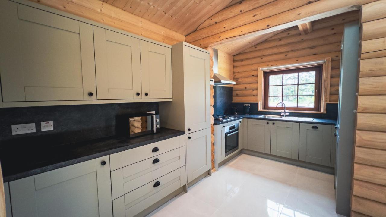 Aspen Lodge, Amazing New Log Cabin With Hot Tub - Sleeps 6 - Felmoor Park モーペス エクステリア 写真