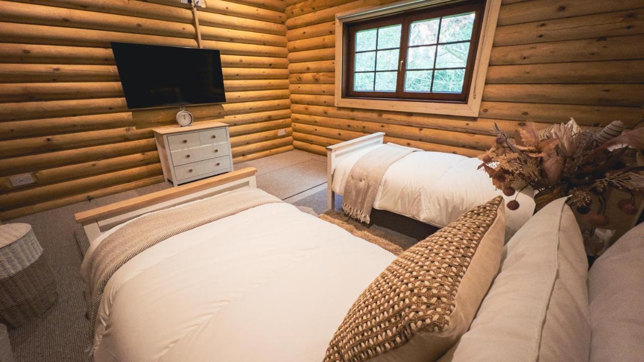 Aspen Lodge, Amazing New Log Cabin With Hot Tub - Sleeps 6 - Felmoor Park モーペス エクステリア 写真